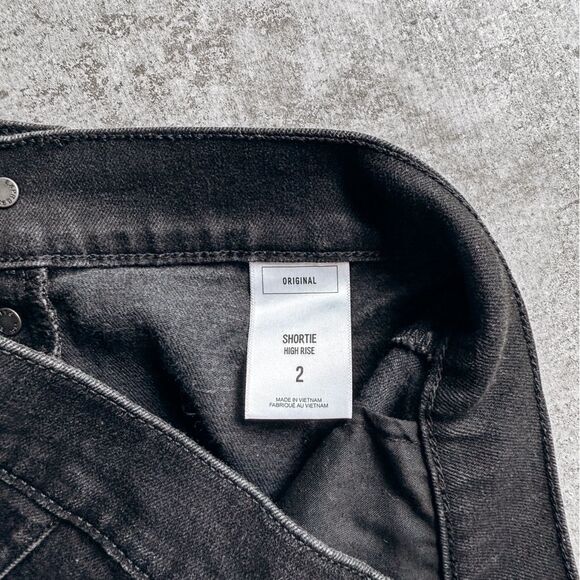 Express Black Exposed Button Fly High Rise Shortie Shorts Size 2 - Picture 3 of 5